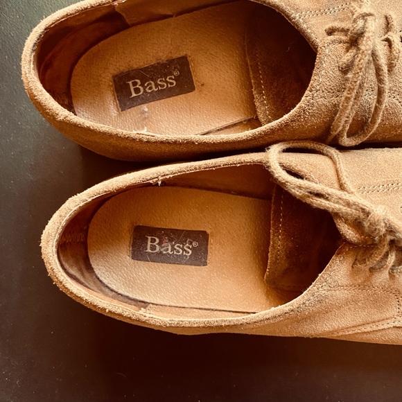 Bass shoes for men. PRICE REDUCTION - Picture 2 of 3